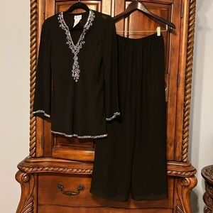 K Petite sequin 3 piece pant suit- Size 6P